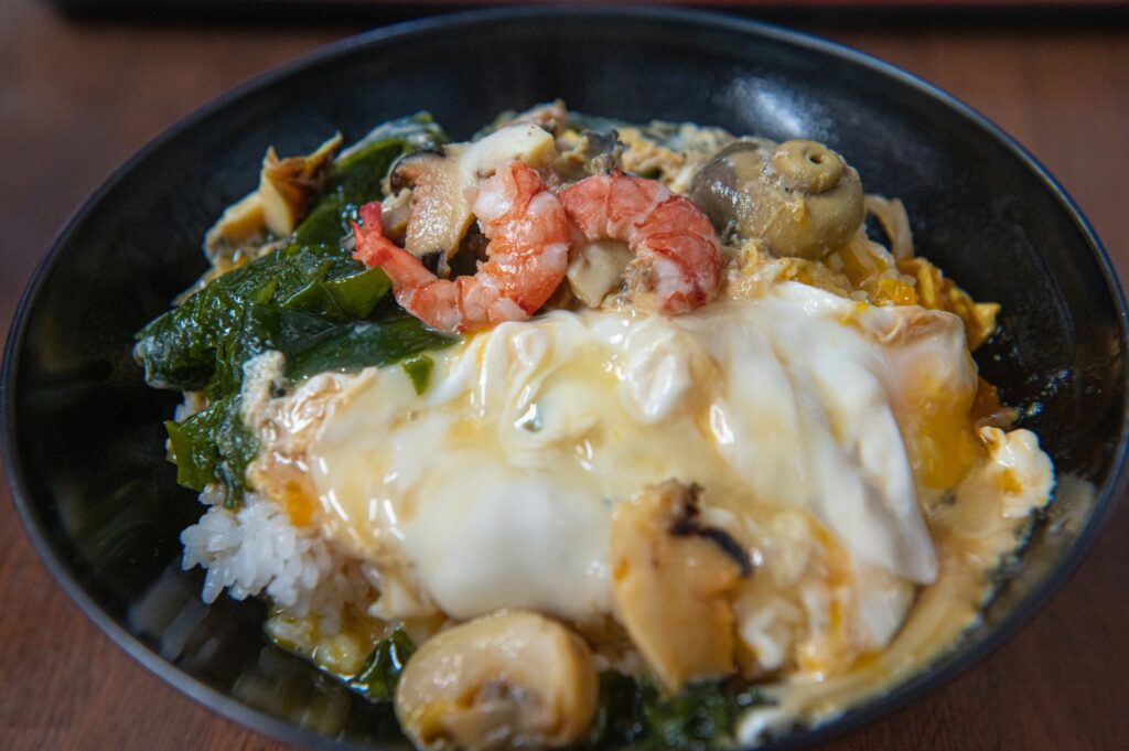 志賀島のサザエ丼